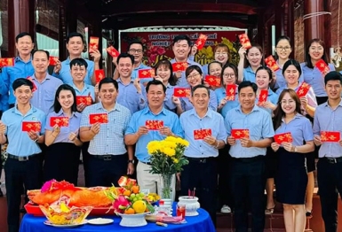 Giáo viên dạy lái xe trung cấp nghề nghiệp vụ Bình Dương